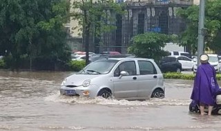 梦见大水淹路在水里走 周公解梦