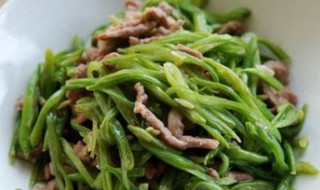 肉丝炒扁豆做法图解 简单快手的家常菜