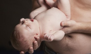 婴儿需要添加辅食的时间是 给婴幼儿添加辅食的时间