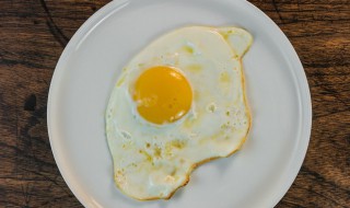 煎蛋怎么做早餐 如何制作早餐煎鸡蛋