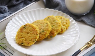 鸡蛋土豆饼的家常做法 鸡蛋土豆饼的烹饪方法