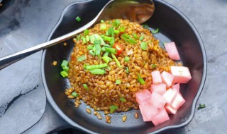 鸡脆骨拌饭怎么做 鸡脆骨拌饭的做法介绍