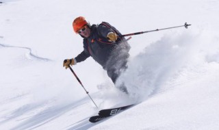 高山滑雪介绍 高山滑雪简介