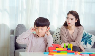 孩子打碎东西怎么教育 小孩打碎东西的处理方式