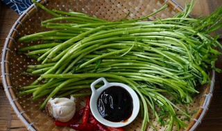 芦蒿的叶子怎么吃（芦蒿的叶子怎么吃最好）