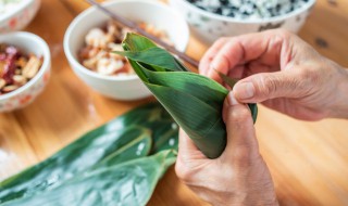 芭蕉叶可以包粽子吗（芭蕉叶粽子的包法）