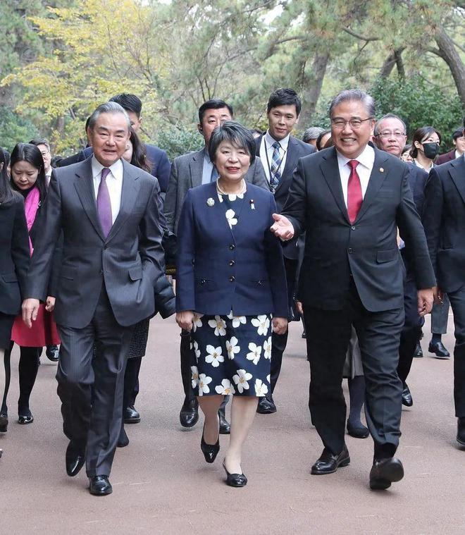 这次中日韩外长会，为何是“关键一步”？