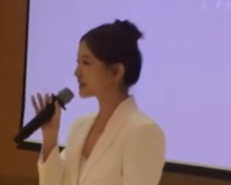 董明珠前秘书孟羽童清华演讲自称浅薄 从格力离职后成为小红书百万粉丝博主，广告收入或超千万